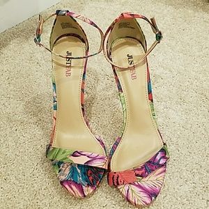 Floral heels, never worn